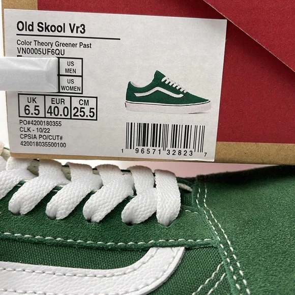 Vans Men’s Old Skool Vr3 Color Theory Greener Past
VN0005UF6QU
Sneakersrs - Picture 16 of 16